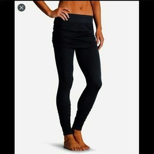 Athleta XL Got Legs 2 in 1 Black Skirted Leggings